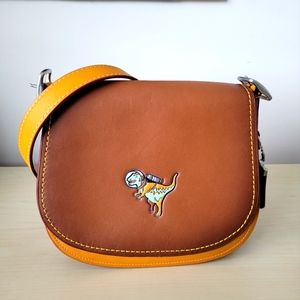 Coach - Saddle 23 Space Rexy